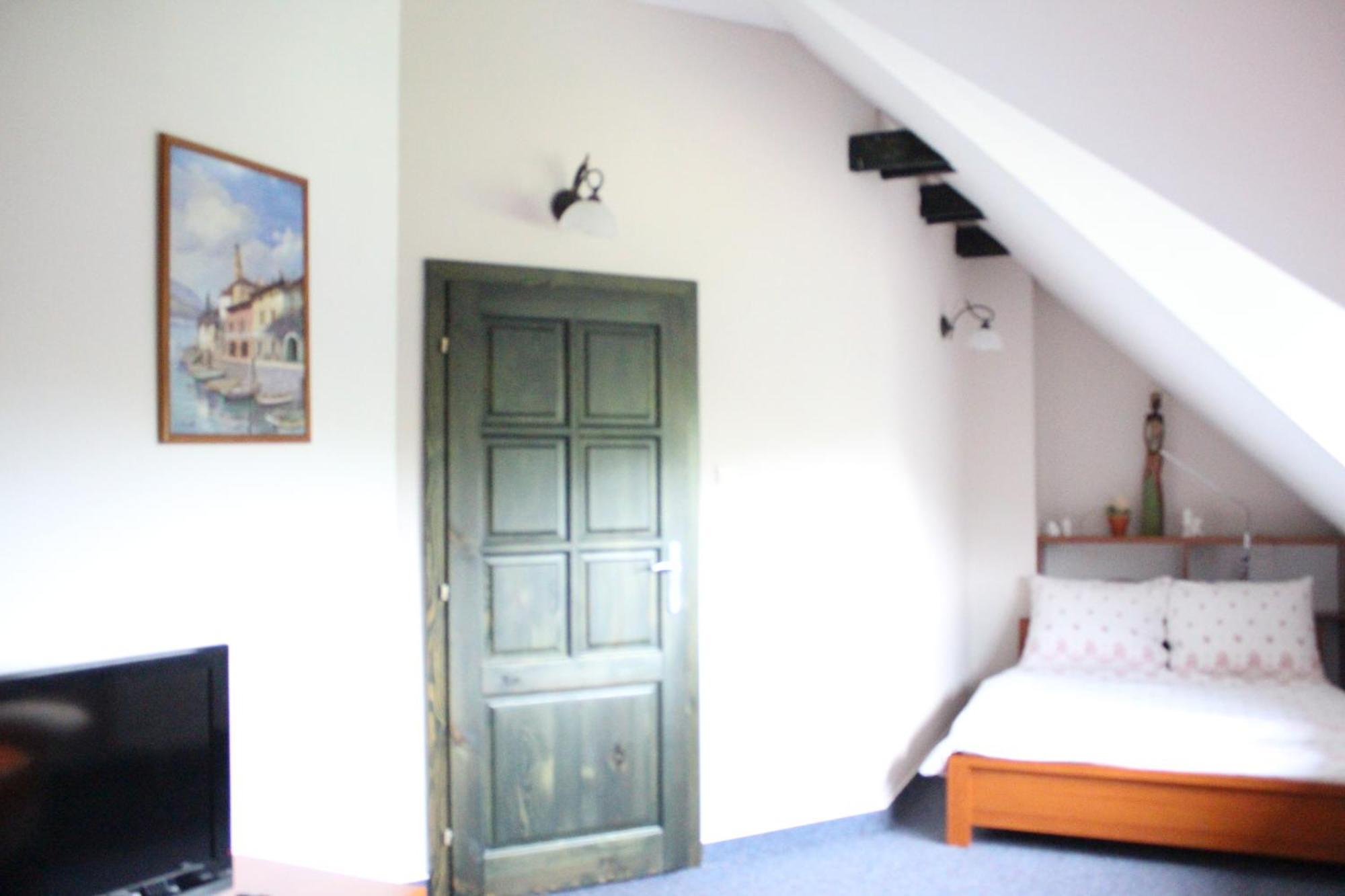 Privat Pri Hradbach Apartment Levoca Room photo